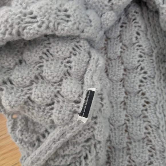 Gray Knite Women's Cropped Cardigan - Picture 5 of 5